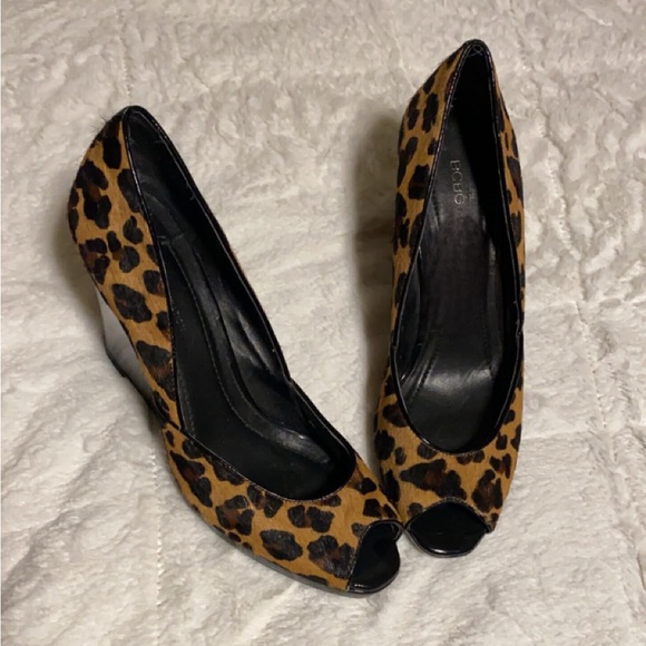 BCBG print wedge heels - Picture 3 of 3